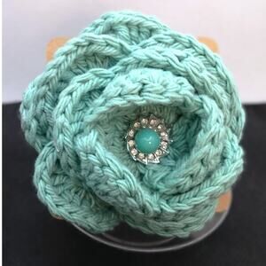 Handmade Crochet Floral Brooch Light Green Pin Upcycled Vintage Jewel Center NEW